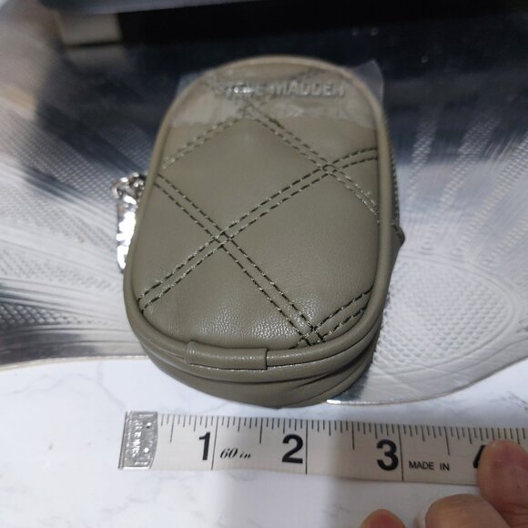 Steve Madden Handbag Keychain Mini Clip On Bag Pouch Quilted Faux Leather Look - Picture 4 of 5